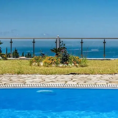 Holiday home Mit Pool Fuer 4 Personen Und 2 Tsoukaladhes