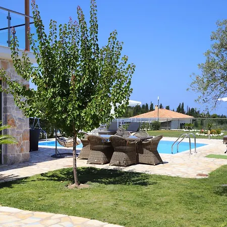 Holiday home Mit Pool Fuer 4 Personen Und 2
